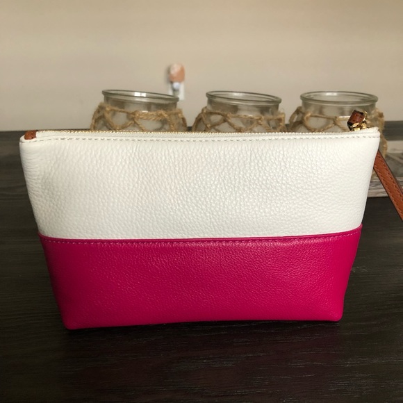 Michael Kors Wristlet - Picture 5 of 7